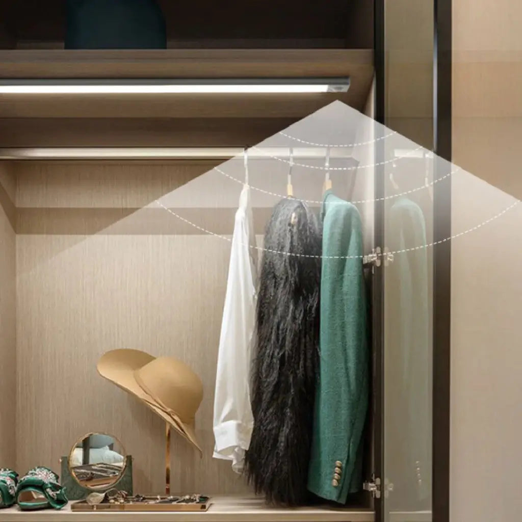 Luminária Inteligente Ultra LED com Sensor de Movimento